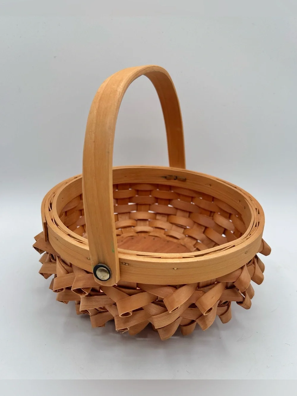 Vintage Porcupine Curl Woven Tree Trimming Basket Swinging Handle Farmhouse 8